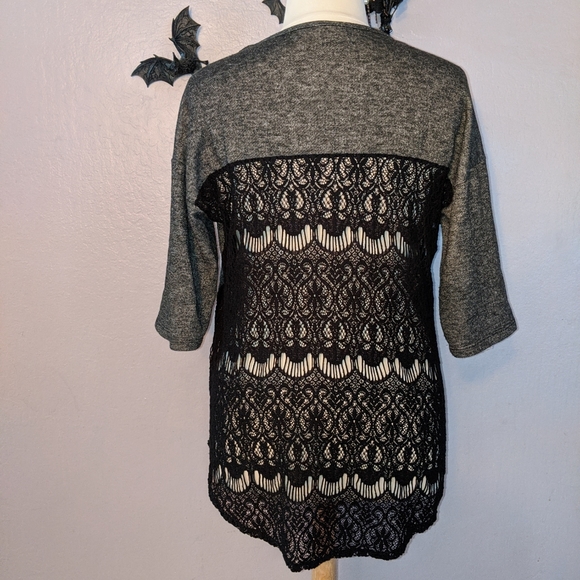 Torrid Lacey Top - Picture 4 of 6